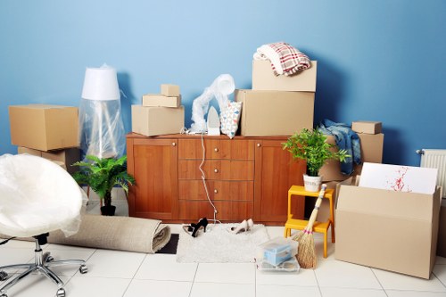 Removal van service for homes and flats in Putney