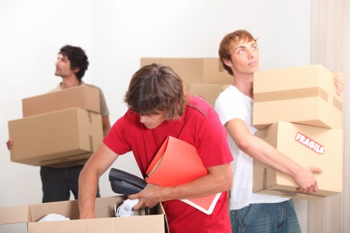Packing supplies and moving preparation for Putney customers