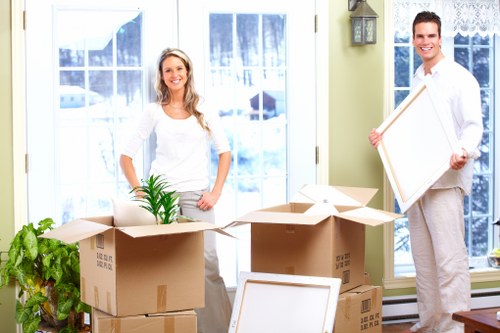 Local removals support for homes and businesses in Putney