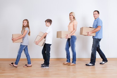 Packing checklist and moving day preparation for Putney customers